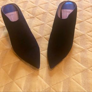 Stuart Weitzman BLACK Mira Suede Pointed Mule Pump